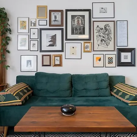 Апартамент Antonia's 1 Bedroom Cozy And Bright *